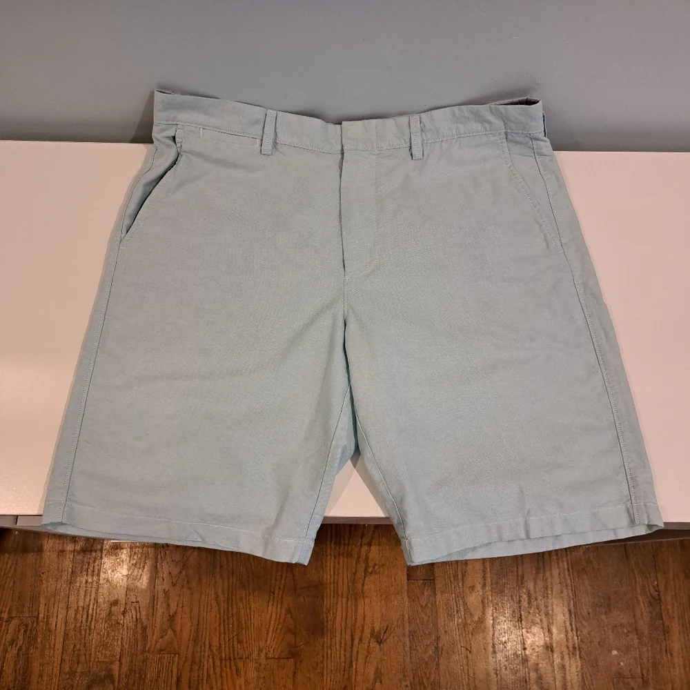 J. Crew Club men's 36×10.5 shorts.